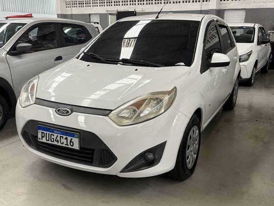 FORD FIESTA 1.0 ROCAM HATCH 8V FLEX 4P MANUAL FORD FIESTA 1.0 ROCAM HATCH 8V FLEX 4P MANUAL